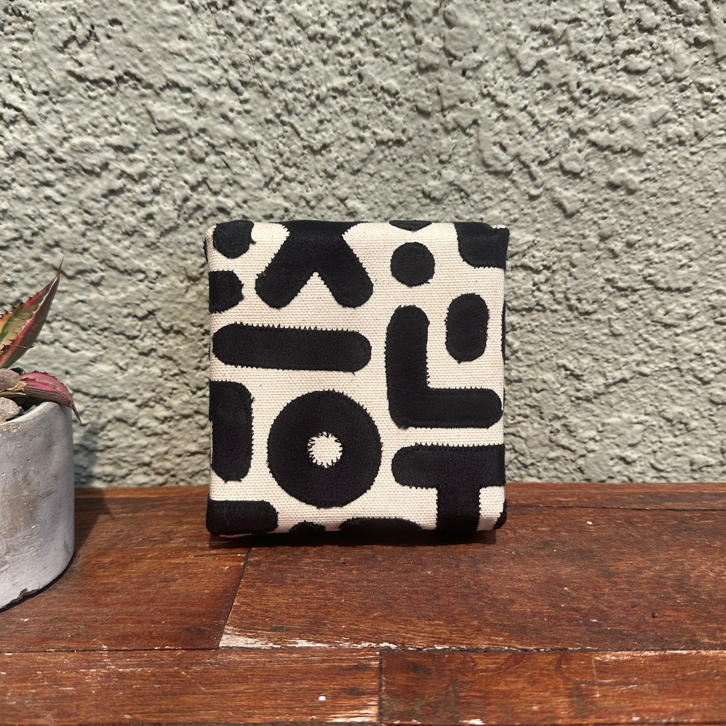 MUNGA Small Applique Canvas - 4"x4"