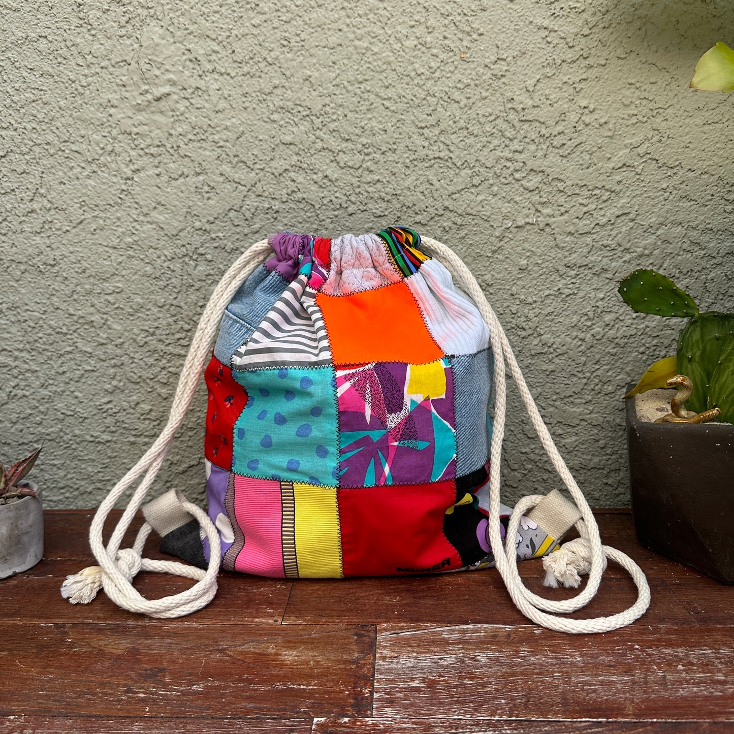 MUNGA KIDS! Drawstring Bag - Neon Smile