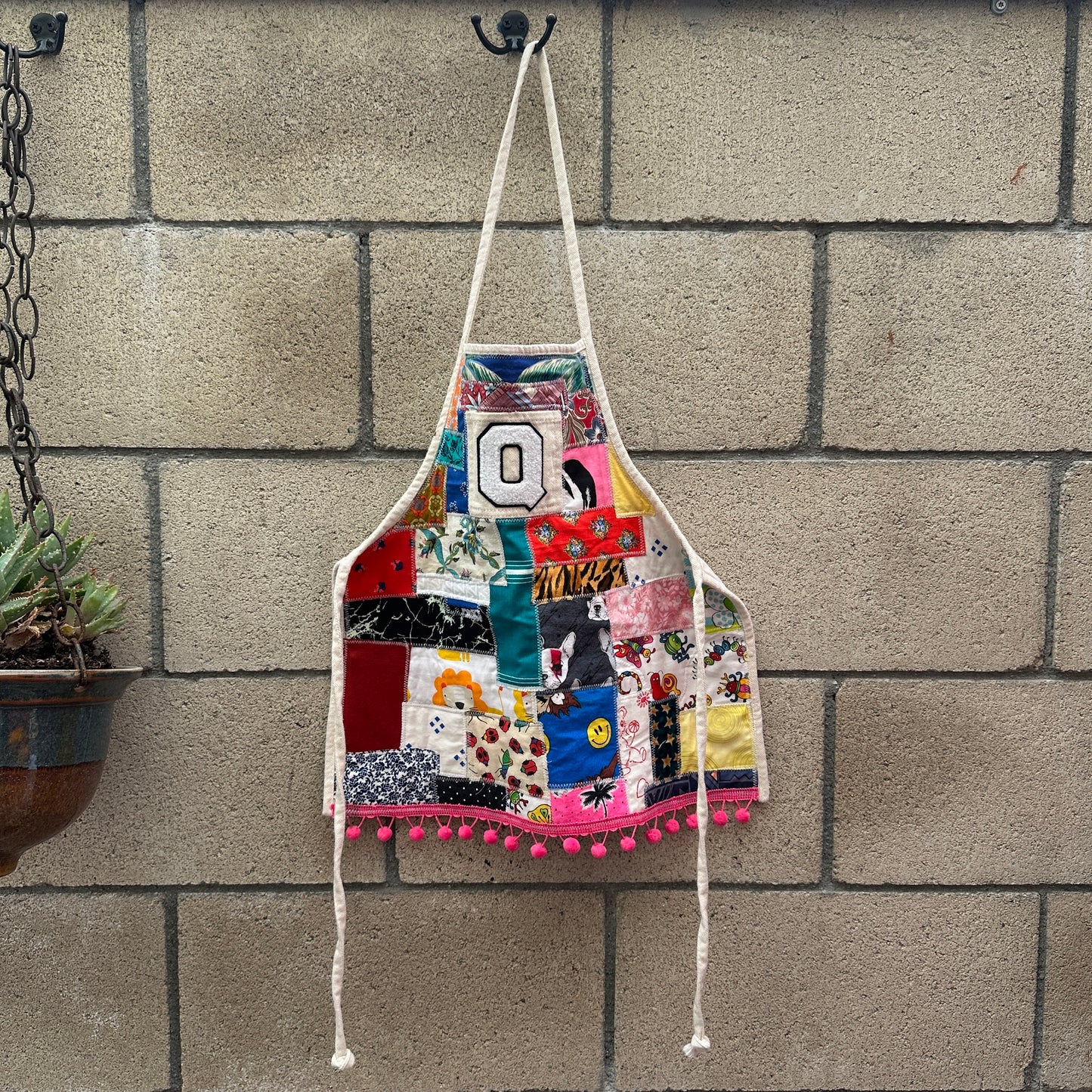 MUNGA Initial Apron, Kids Size XS