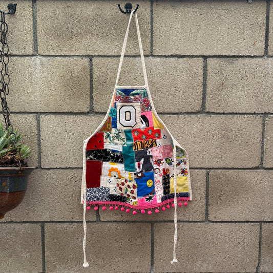 MUNGA Initial Apron, Kids Size XS