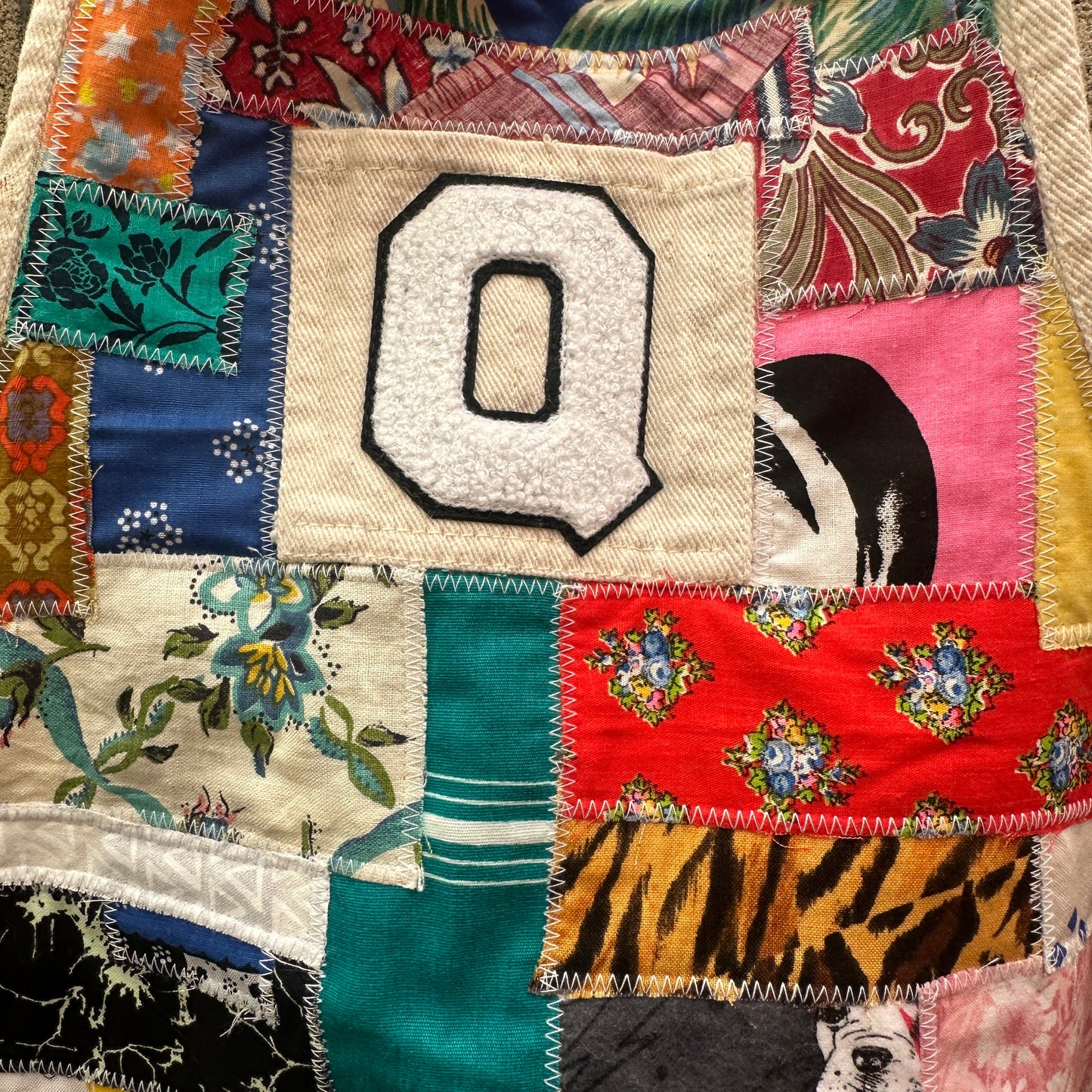 MUNGA Initial Apron, Kids Size XS