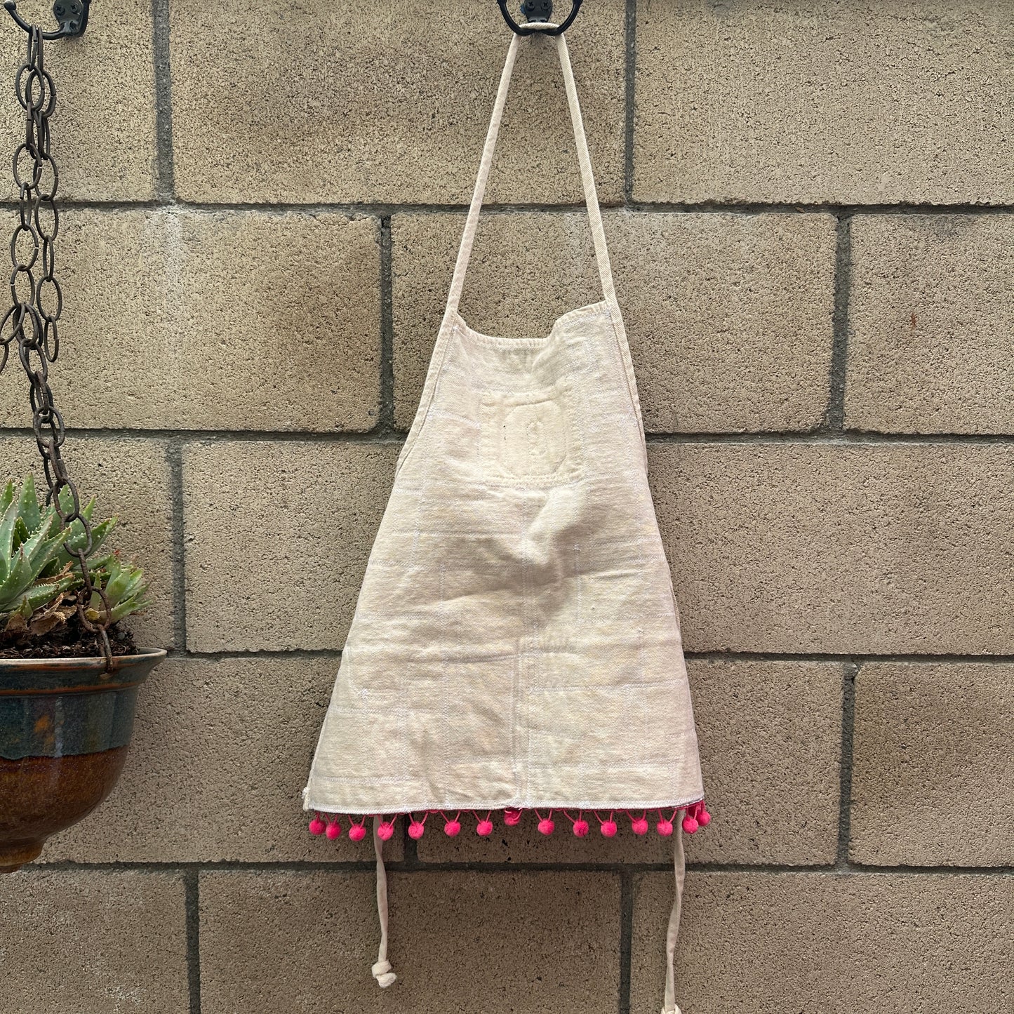 MUNGA Initial Apron, Kids Size XS